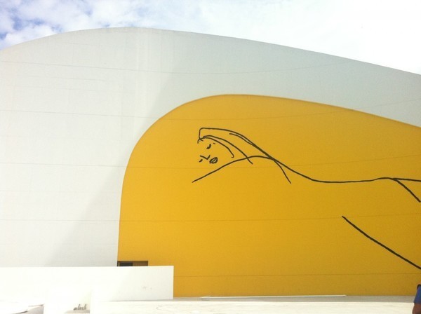 Niemeyer em avilés
