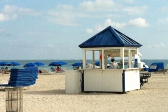 Onde comer em Miami - Quiosque na praia
