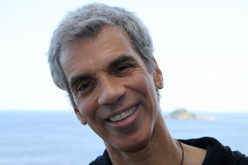 cantor e guiatarrista Celso Fonseca