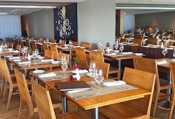 Restaurante do Brisa Barra Hotel, na Barra da Tijuca