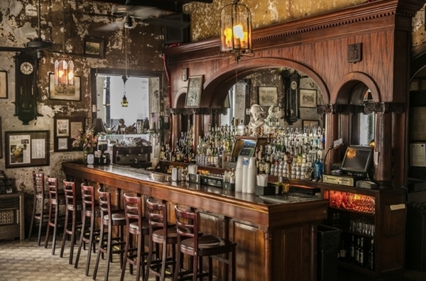 5 bares em New Orleans 