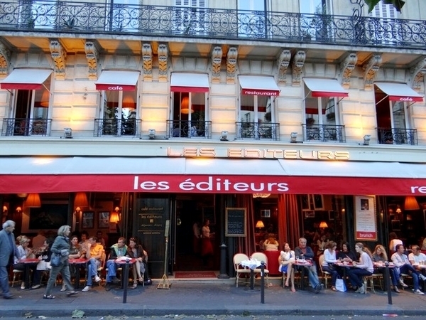 Cafés e Restaurantes em Saint-Germain
