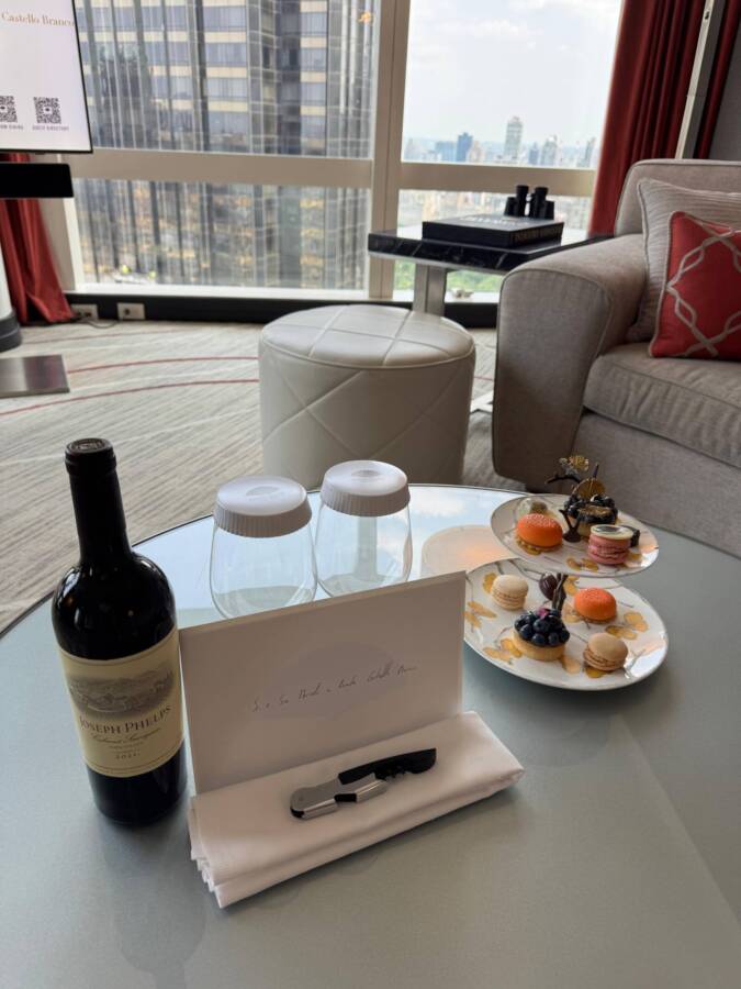 recepção no quarto do hotel em nova york