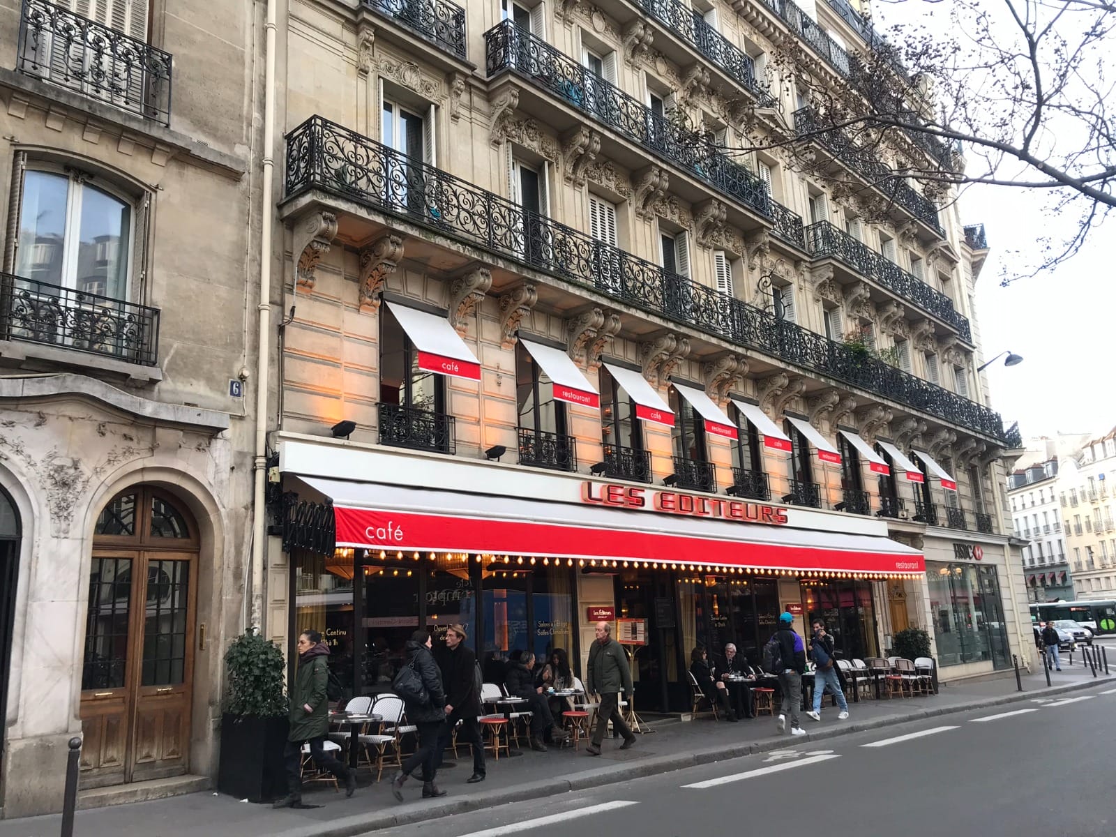 14 cafés e restaurantes em Saint-Germain – Onde comer em Paris