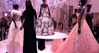 A mega exposição da Dior em Londres, no Victoria&Albert
