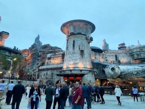 A nova área de Star Wars na Disneyland, Califórnia
