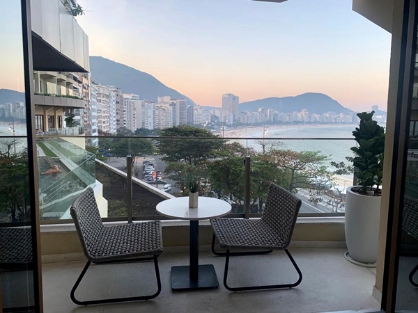 Vista do hotel de luxo no Rio: Fairmont Copacabana