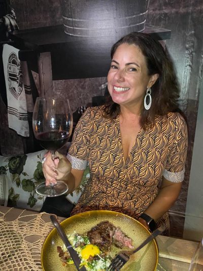 Delivery da chef Ludmilla Soeiro, ex-Zuka e mesa intimista na Gávea