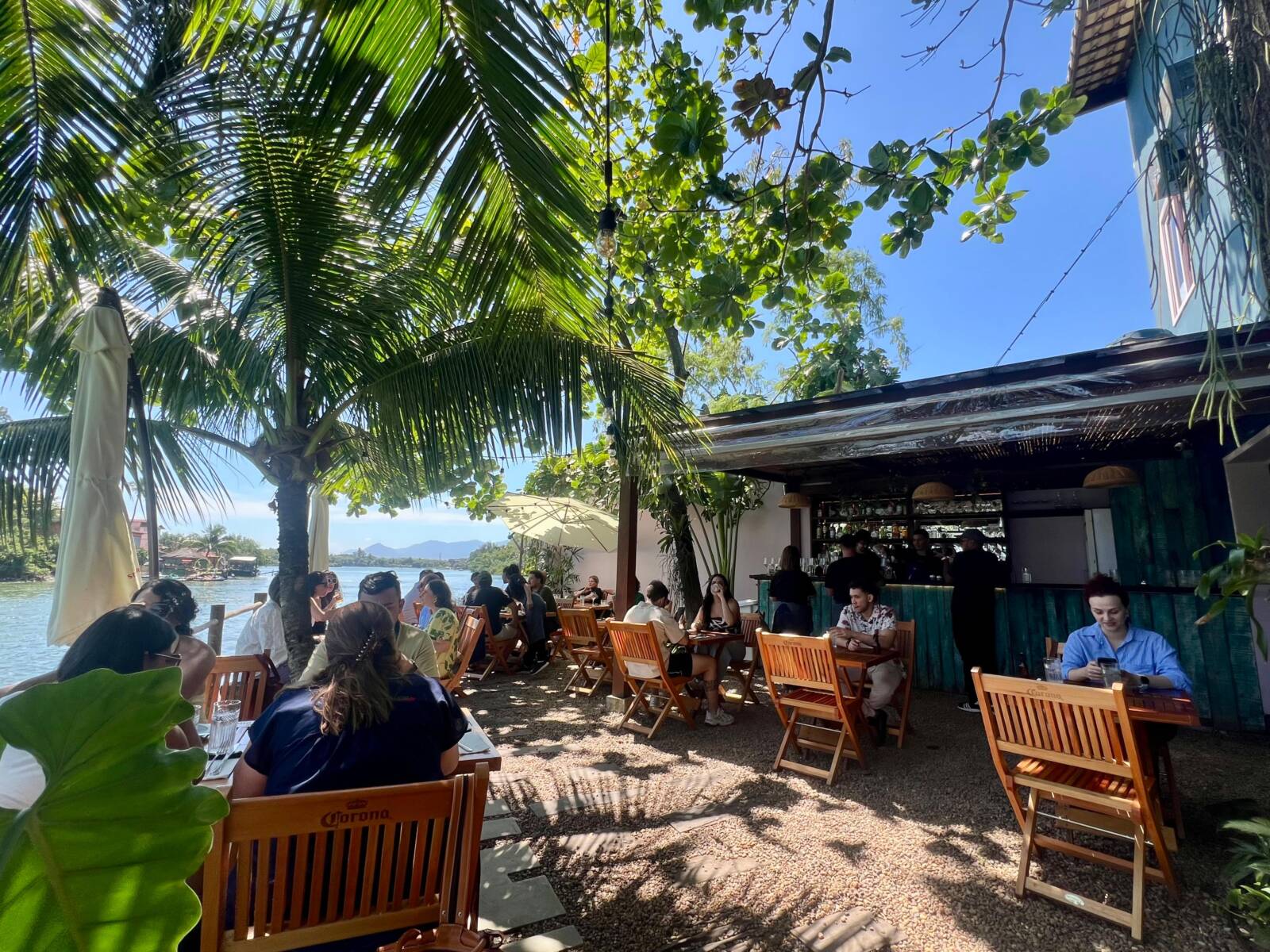 17 bares e restaurantes com a cara do verão no Rio