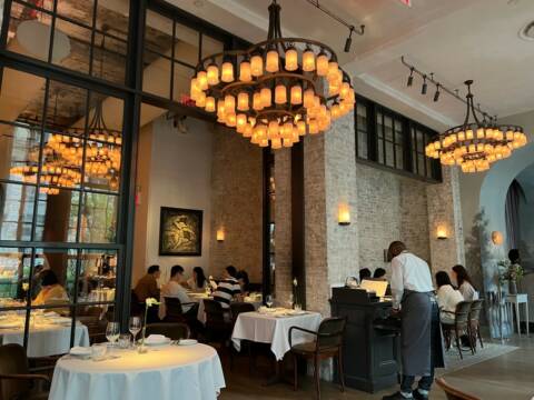 Le Coucou, restaurante francês estrelado no Soho, em NYC