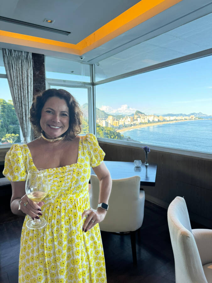 Renata Araújo no L'etoilé 