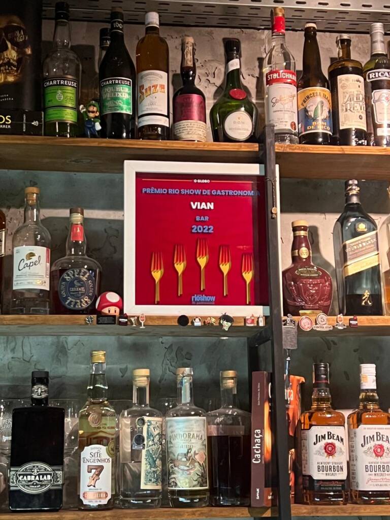 premiado bar de drinques em botafogo vian 