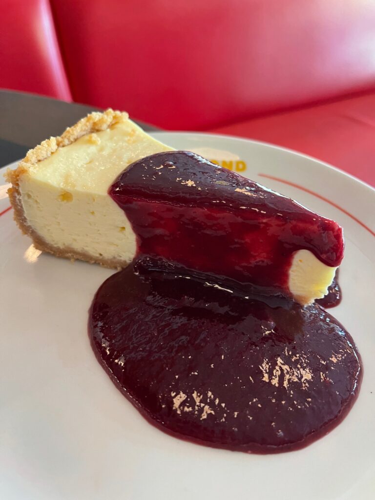 Cheesecake com frutas vermelhas do Le Blond