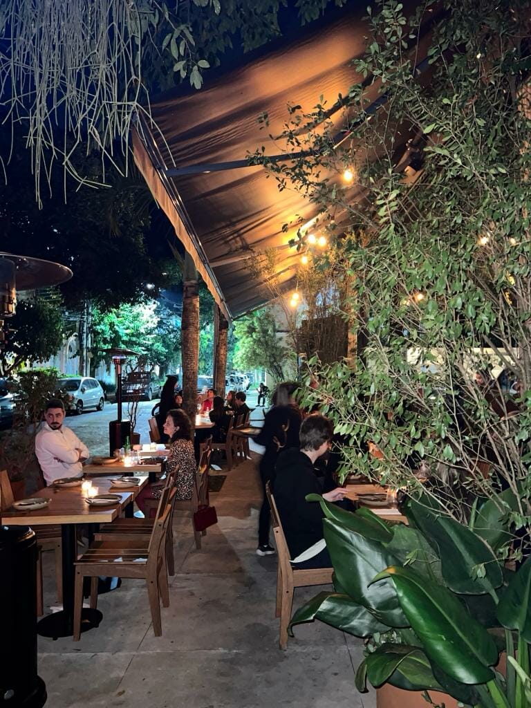 novo bar e restaurante no jardim botanico 