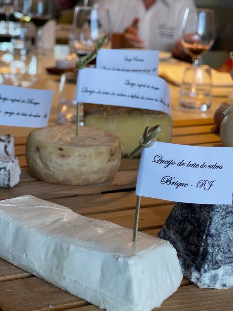 Degustação de queijos artesanais