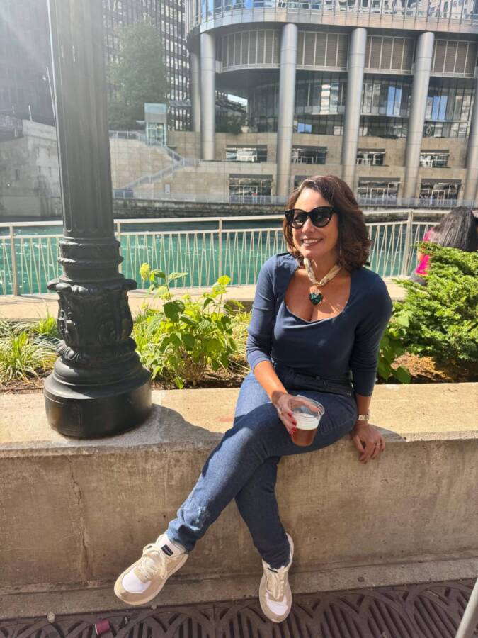 Renata Araújo relaxando em chicago