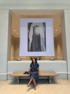 Renata Araújo no Art Institute of Chicago