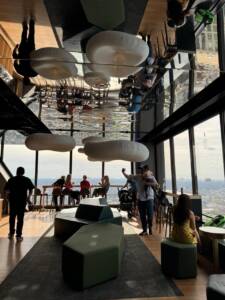 Ambiente do 360 Chicago