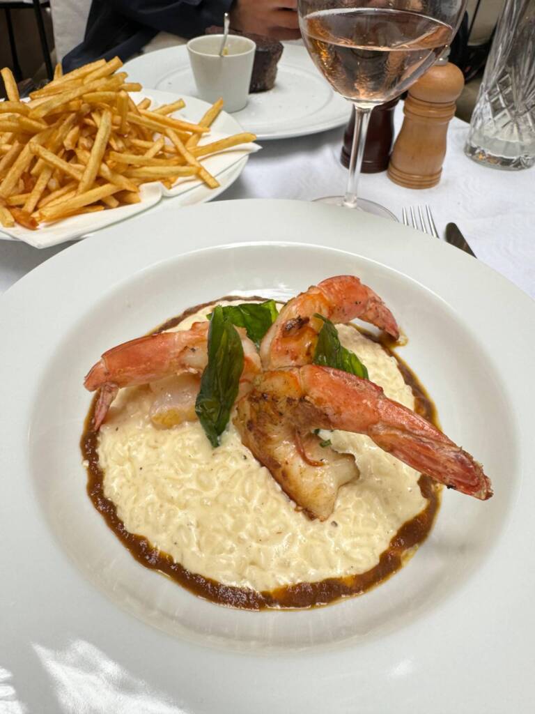Badalado restaurante francês L’Avenue em São Paulo
