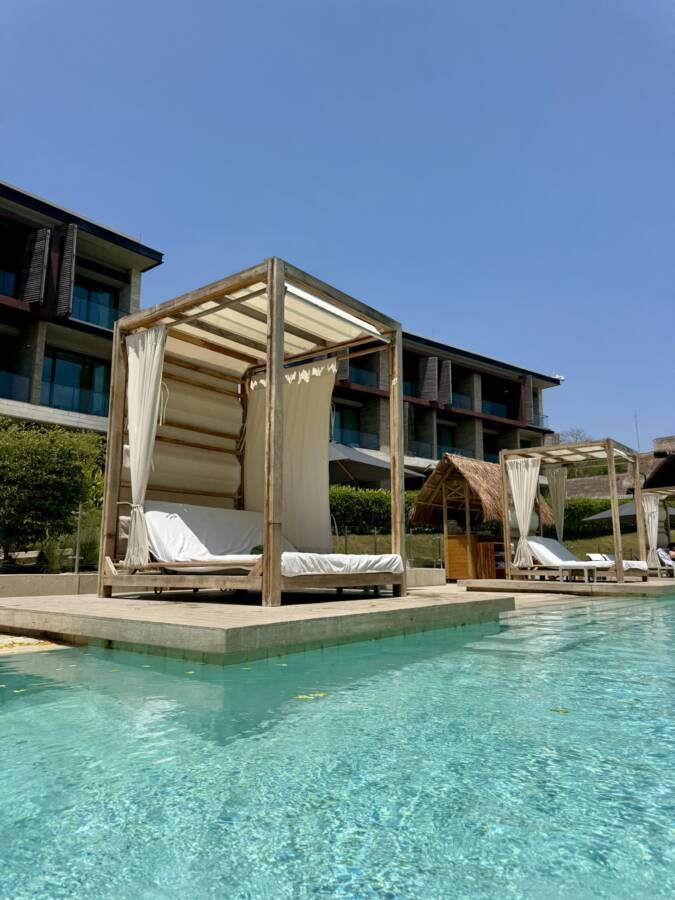 piscina de hotel de luxo em cartagena