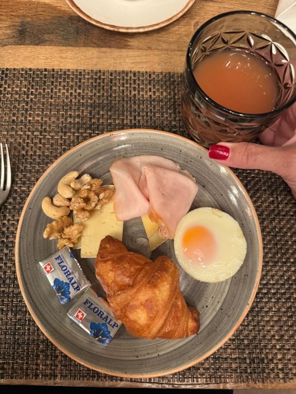 Café da manhã do restaurante