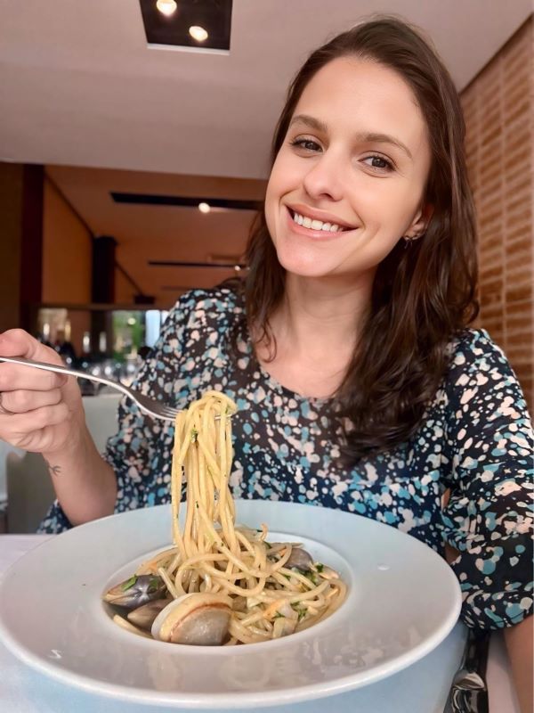 Duda Vétere no restaurante de premiado restaurante de peixes e frutos do mar em Ipanema