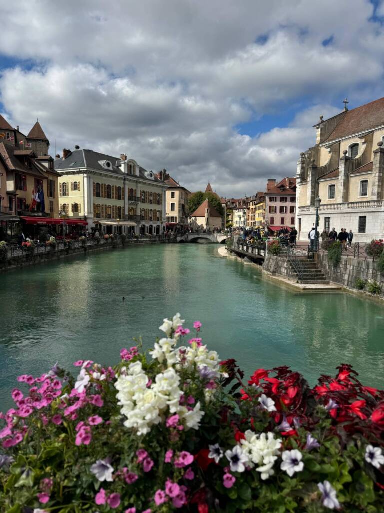 annecy cidade encantadora perto de genebra