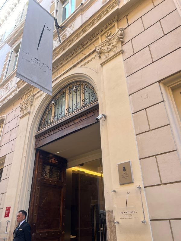 Entrada do The First Arte
