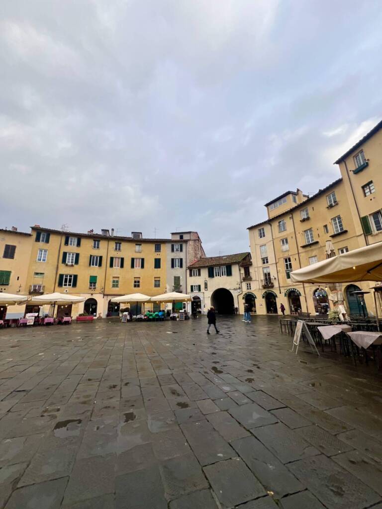 Piazza dell'Anfiteatro