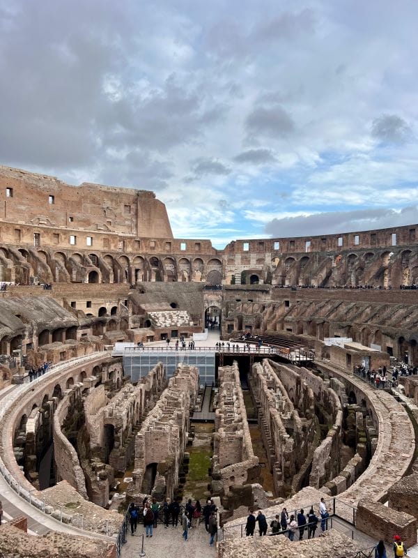 Duda Vétere visitou o Coliseu, em Roma