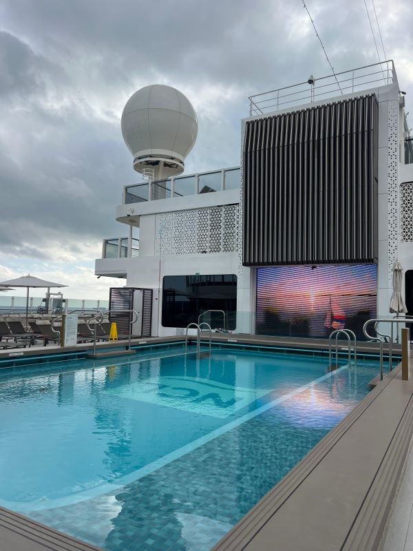 Piscina do Norwegian Viva