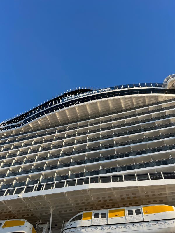 Norwegian Viva