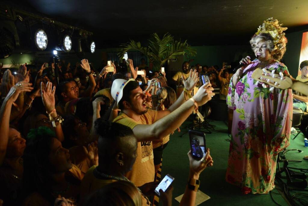Folia Tropical