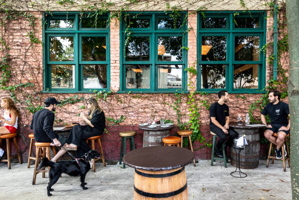 Taberna 474, restaurante ao ar livre em São Paulo