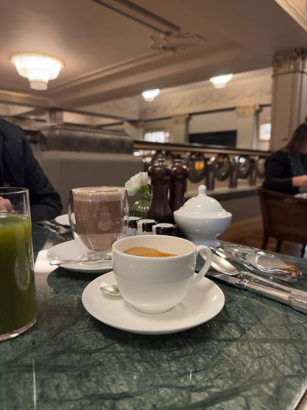 Bares e Restaurantes no Café Royal