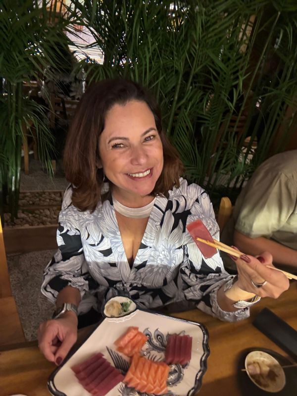 Renata Araújo no Azumi