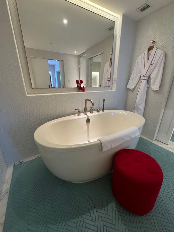 Banheiro da Junior Suite, Faena Miami