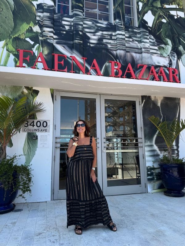 A loja e o Forum Faena do hotel cinco estrelas em South Beach