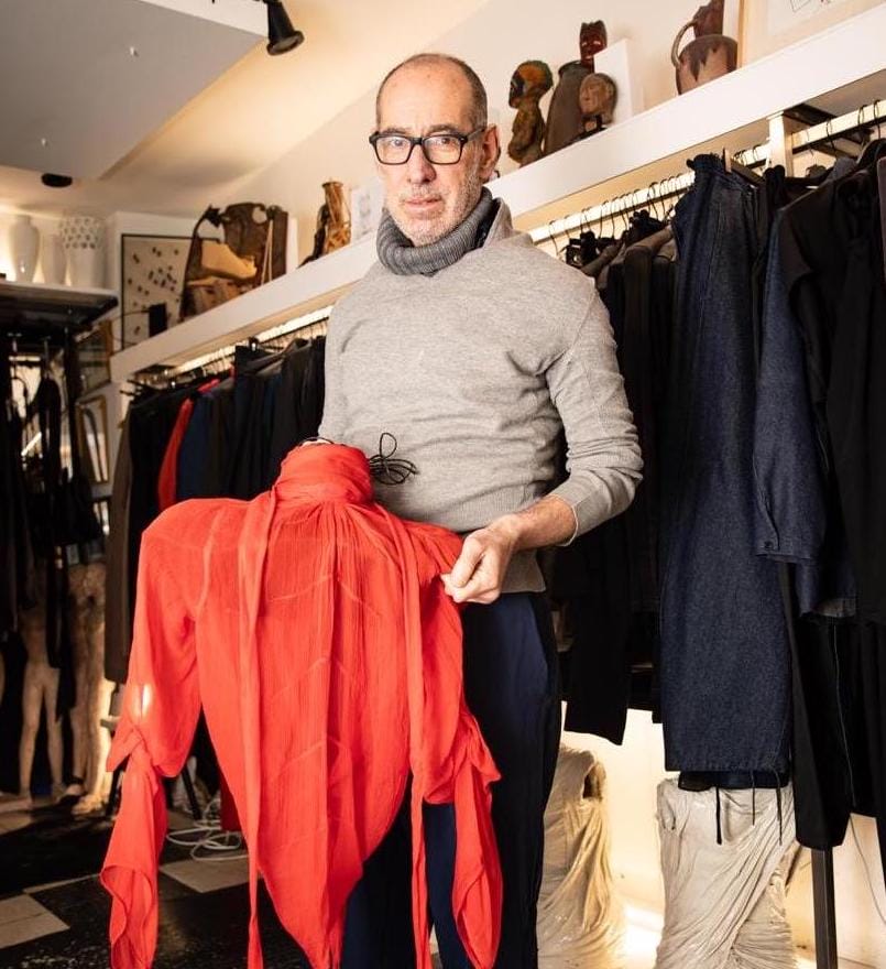 Gustavo Lins: Estilista Brasileiro de Sucesso em Paris