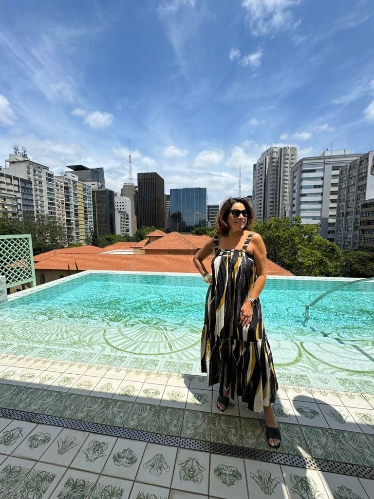 Renata Araújo no melhor hotel do Brasil 
