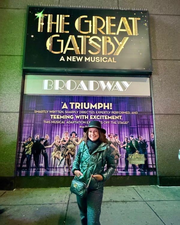 Renata Araújo na Broadway