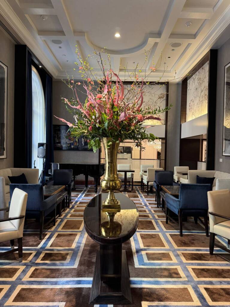 gotham lounge do hotel de luxo em ny