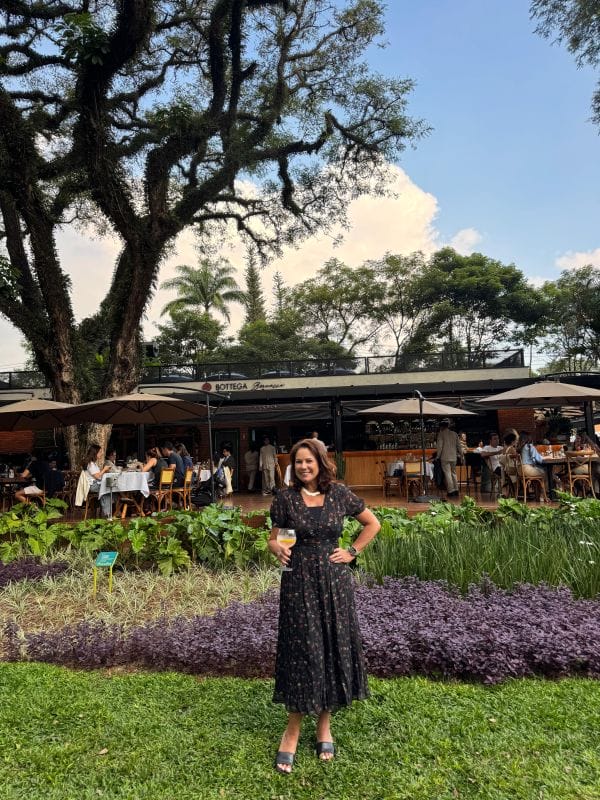 Renata Araújo no Restaurante novo no Parque Ibirapuera