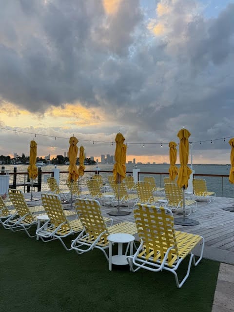 área comum do the standard miami