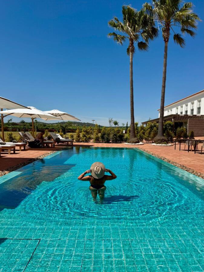 Vista da piscina principal da Quinta do Paral
