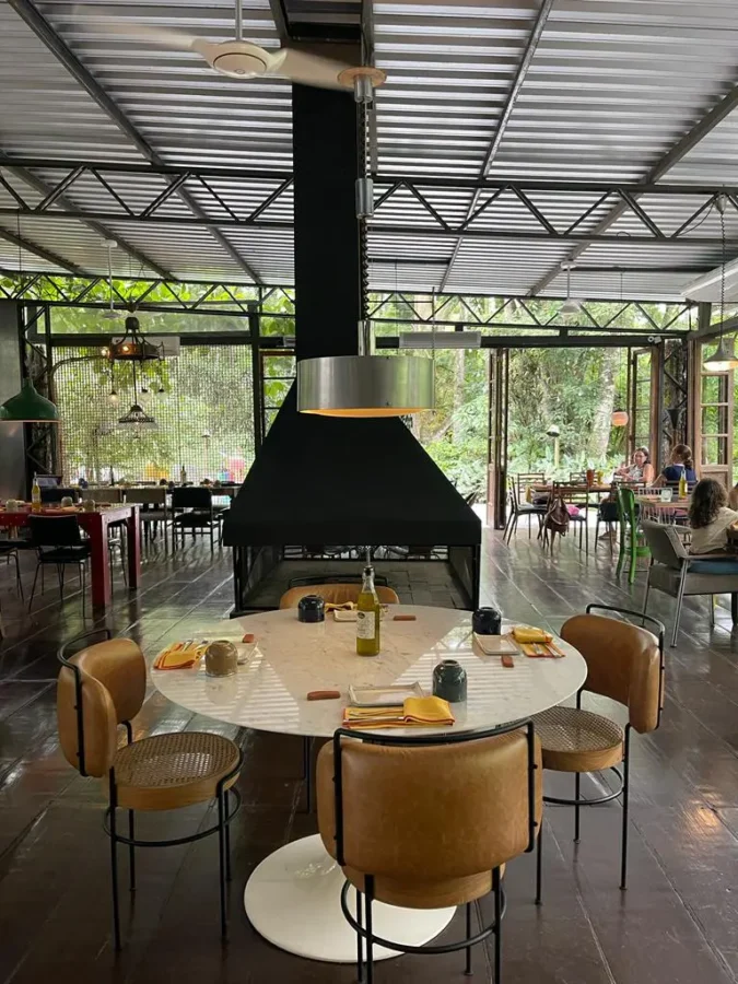 Restaurante Lá