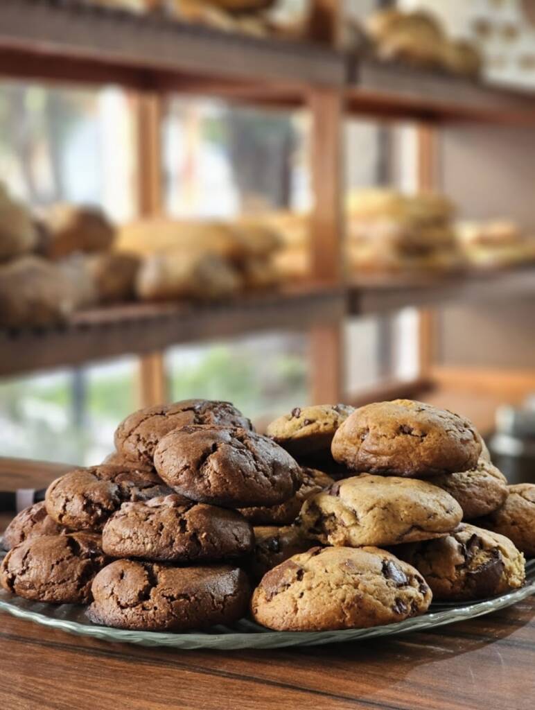 cookies de chocolate belga e dublo chocolate da forneria & cia 