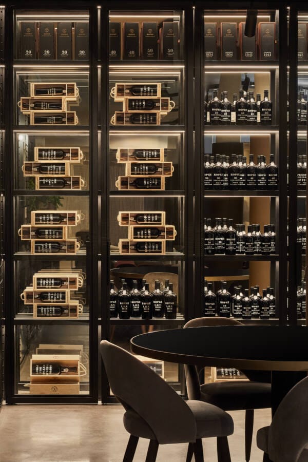 Wine bar em Porto Gaia