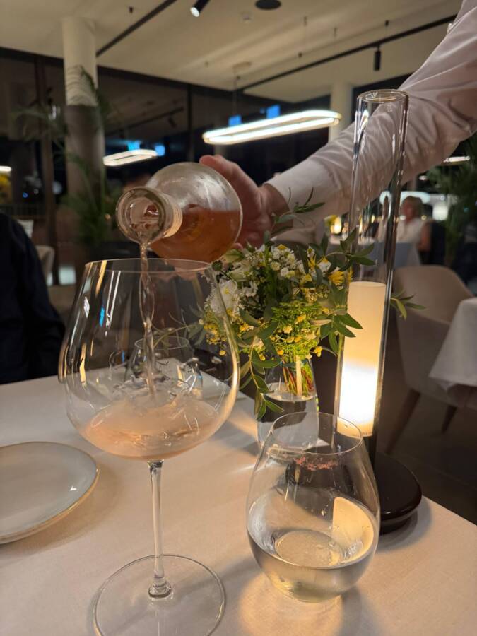 Jantar em hotel de luxo, Porto Gaia