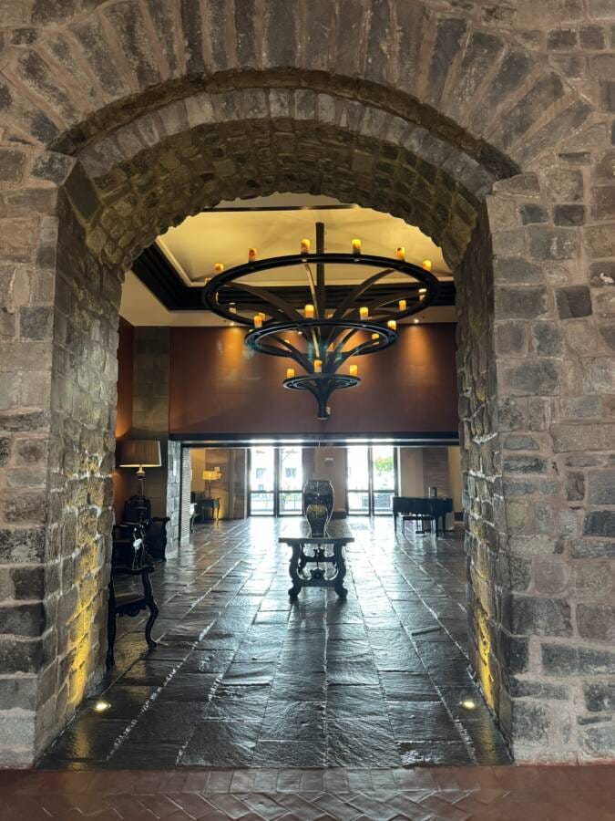 Lobby do hotel de luxo em Cusco